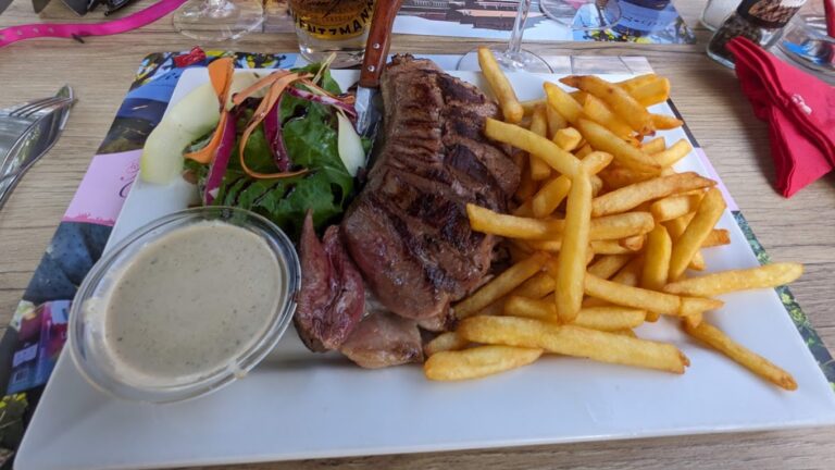 Food Family Brasserie Restaurant – Bessan 34550