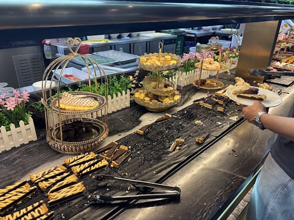 Restaurant Food Hall à Augny, France