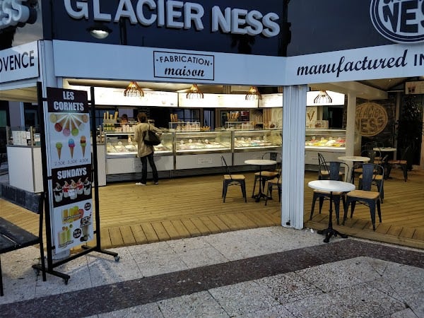 Restaurant Glacier Ness à Fréjus, France