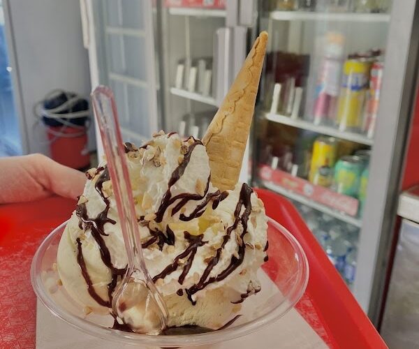 Restaurant Glacier rose et leon à Leucate, France