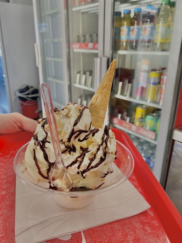 Restaurant Glacier rose et leon à Leucate, France