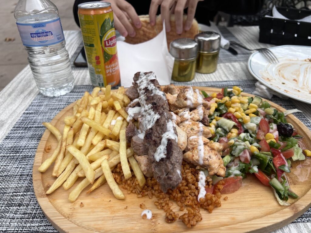 Grill istanbul Restaurant à Trets, France