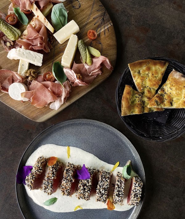 Restaurant Gusto Ristorante Pizzeria à Cagnes-sur-Mer, France