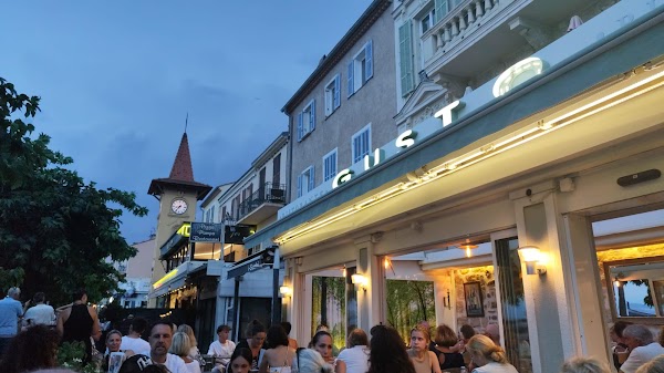 Restaurant Gusto Ristorante Pizzeria à Cagnes-sur-Mer, France