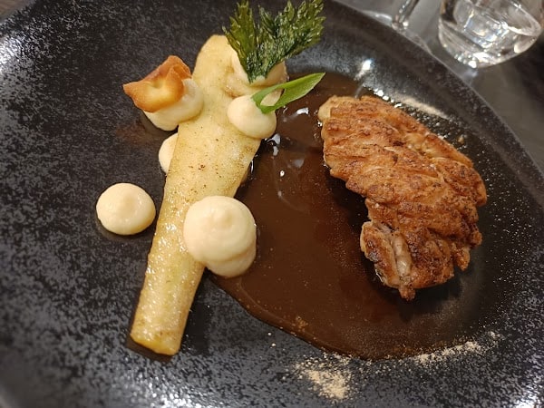 Restaurant Hostel La Vieille Ferme à Le Meux, France