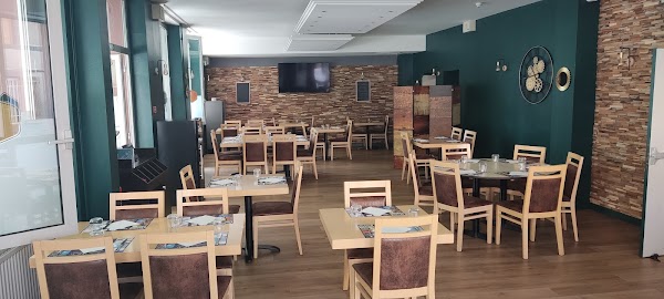 Restaurant Hôtel du Commerce à Volvic, France