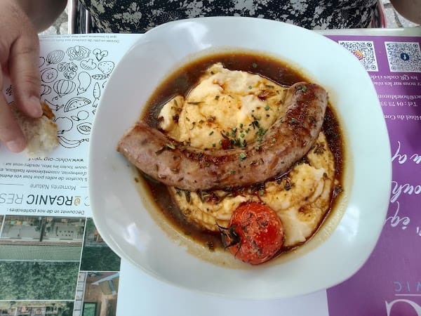 Restaurant Hôtel du Commerce à Volvic, France