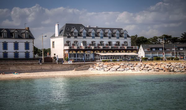 Hôtel Restaurant Brasserie Les Rochers à Carnac, France