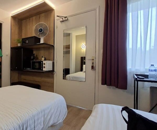 Hotel Restaurant Capricorne Vendôme à Vendôme, France