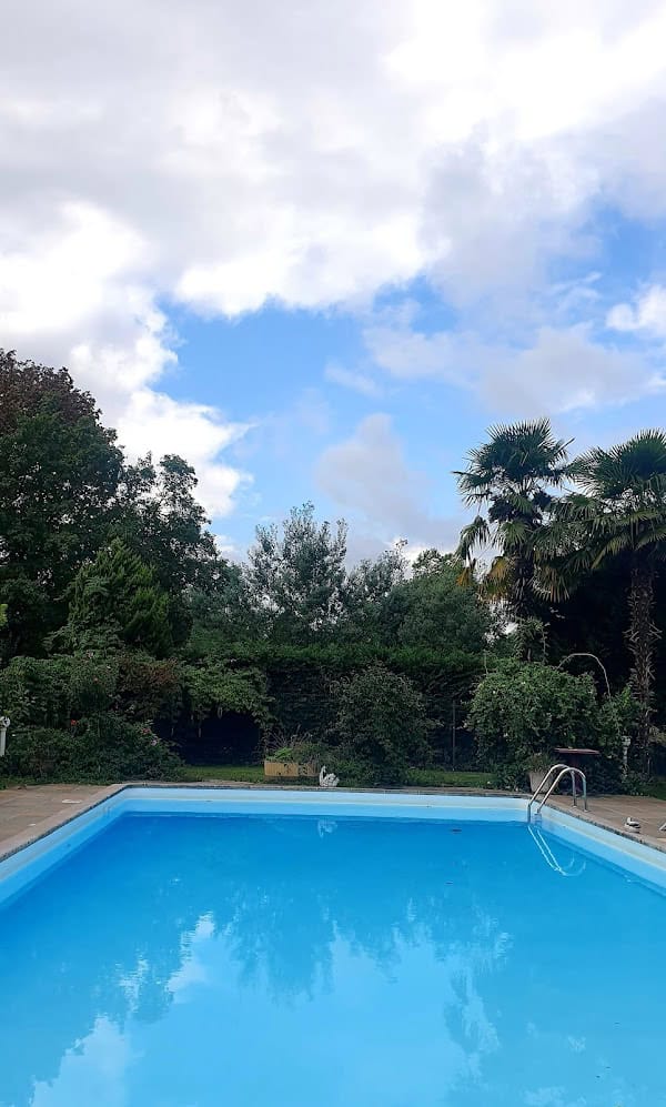 Hotel Restaurant Chez Germaine à Geüs-d'Oloron, France