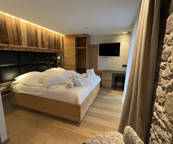 Hôtel** Restaurant INTERLAKEN à Xonrupt-Longemer, France