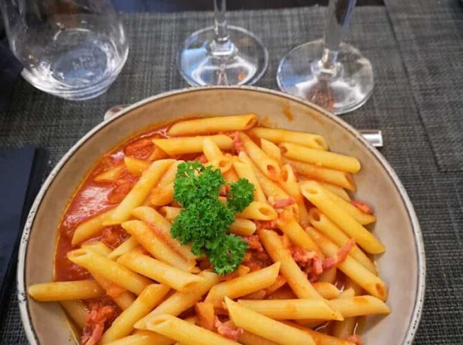 Hôtel – Restaurant Miazia à Sanem, Luxembourg