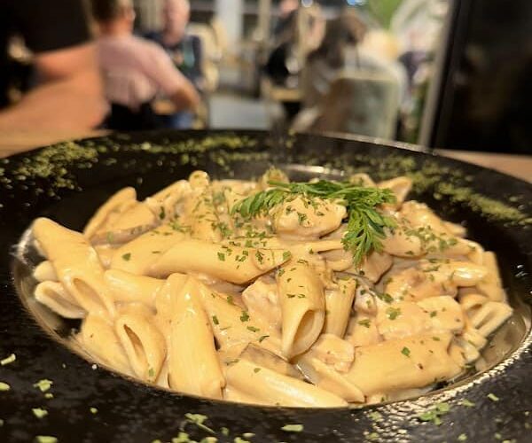 HUYYA Restaurant à Juvignac, France