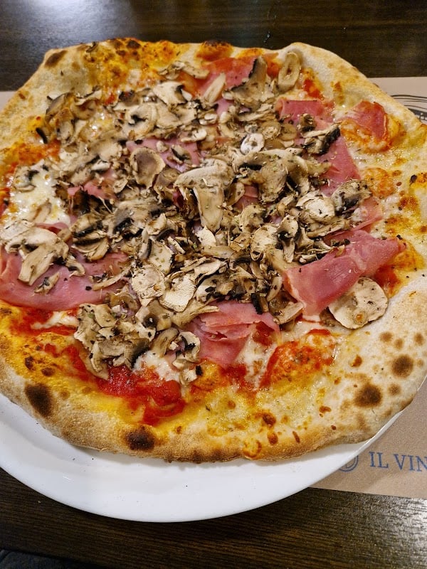 Restaurant Il Vinci – Pizzeria Ristorante à Bastogne, Belgique