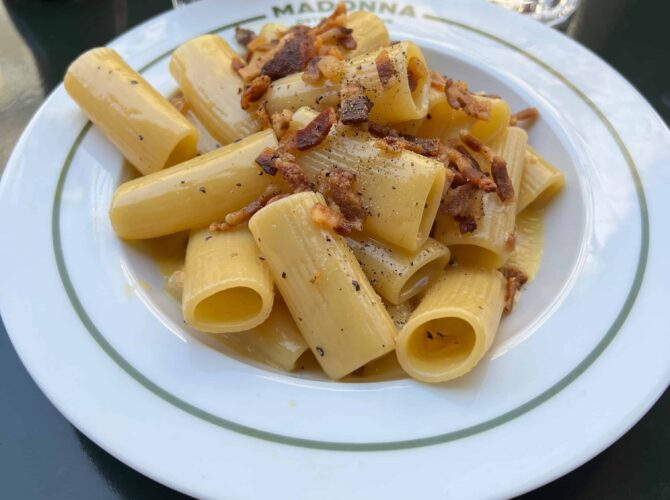 Restaurant Madonna à Paris, France