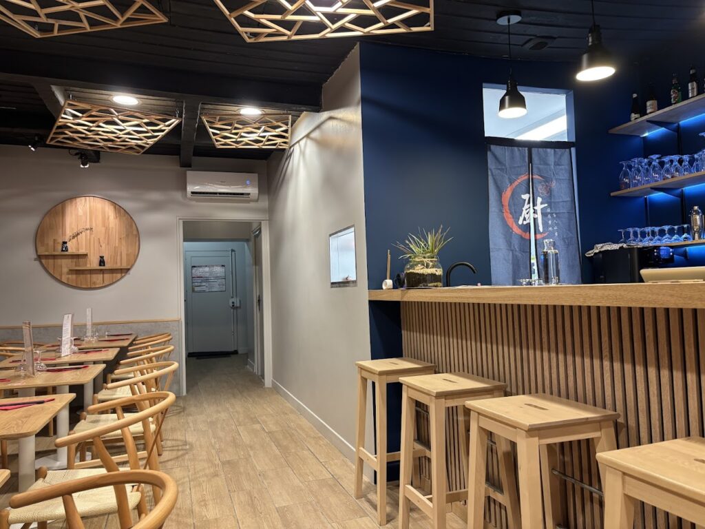 Restaurant IZAKAYA BAR 66 à Pessac, France