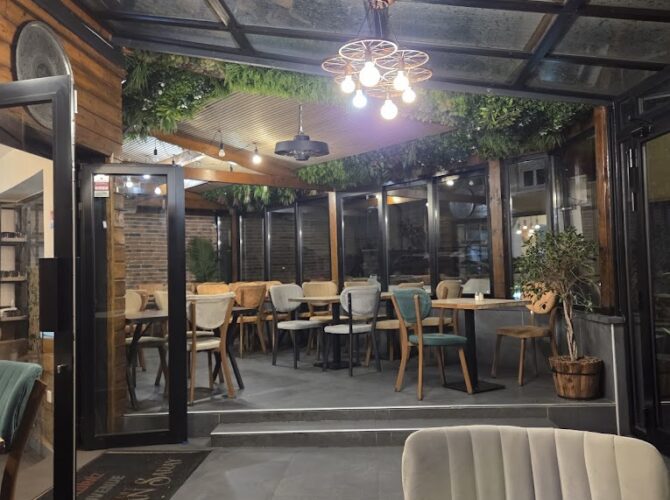 Restaurant KERVAN SARAY à Chelles, France