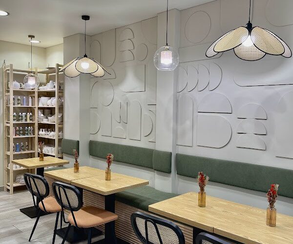 Restaurant KLEI céramique café à Cluses, France