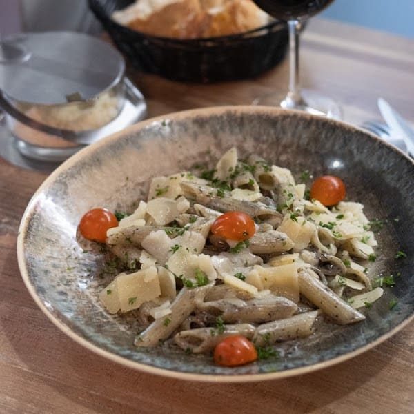 Restaurant La 3ème Mi-Temps à Saint-Denis, France