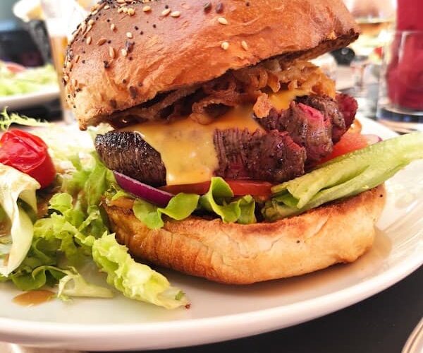 Restaurant La Baie du Lac à Tanneron, France