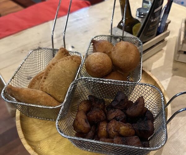 Restaurant La bonne bouffe à Clichy-sous-Bois, France