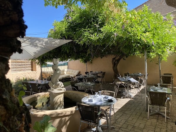 Restaurant La Bouteille à la Mer à Vidauban, France