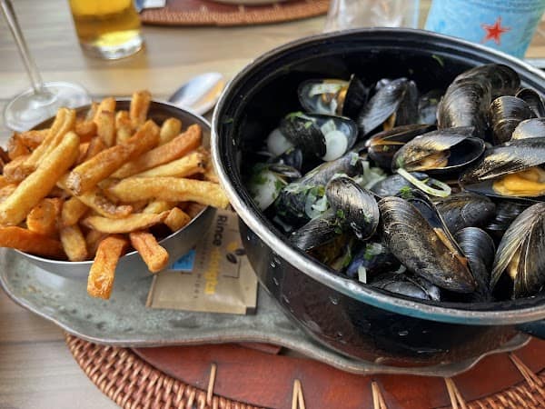 Restaurant La Brasserie Canaulaise à Lacanau, France