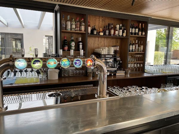 Restaurant La Canaulaise – Brasserie Artisanale et Pub à Lacanau, France