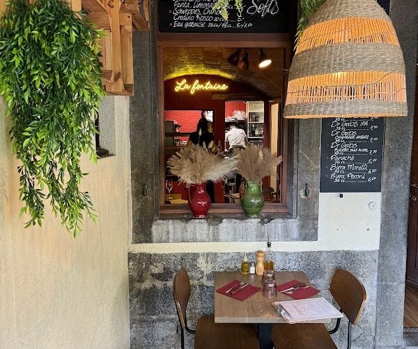 La Fontaine | Restaurant & Bar Montreux à Montreux, Suisse