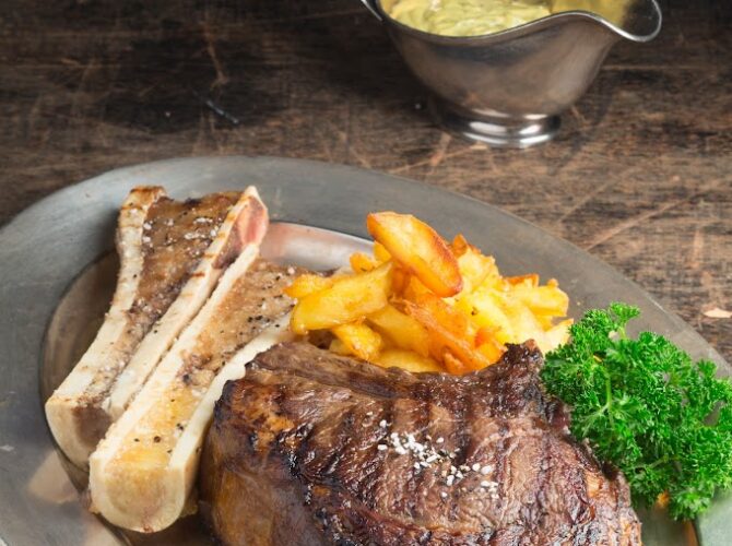 Restaurant La Grange de Condé à Condé-Northen, France