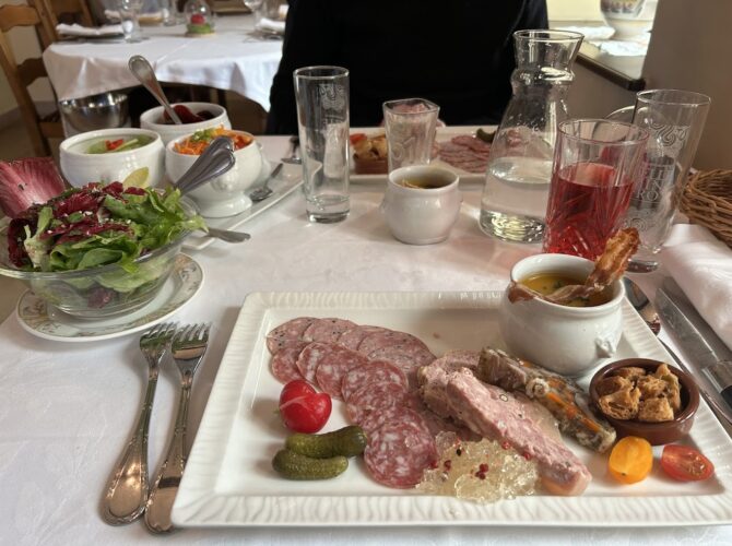 Restaurant La Grange de Condé à Condé-Northen, France