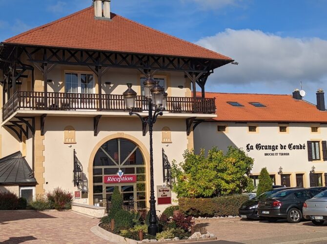 Restaurant La Grange de Condé à Condé-Northen, France