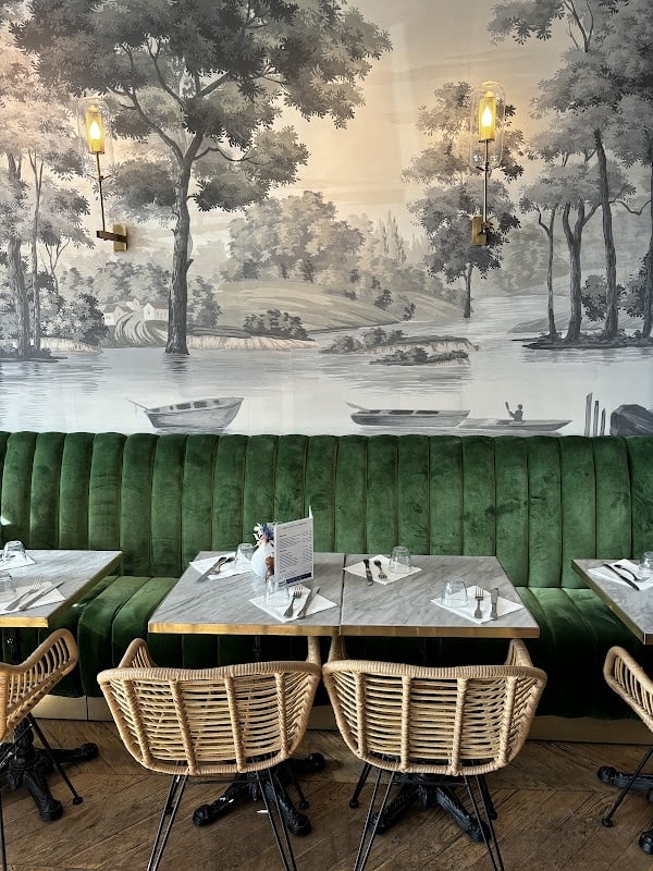 Restaurant La Guinguette à Versailles, France