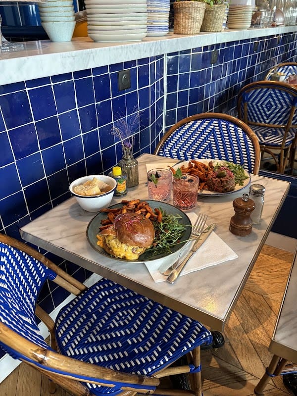 Restaurant La Guinguette à Versailles, France