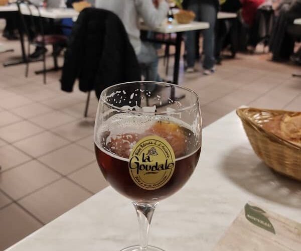 Restaurant La Halte du Château Rouge à Mésanger, France