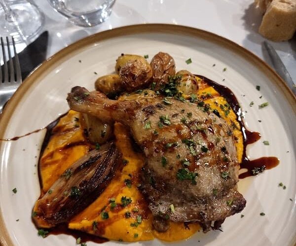 Restaurant La Péniche à Angoulême, France