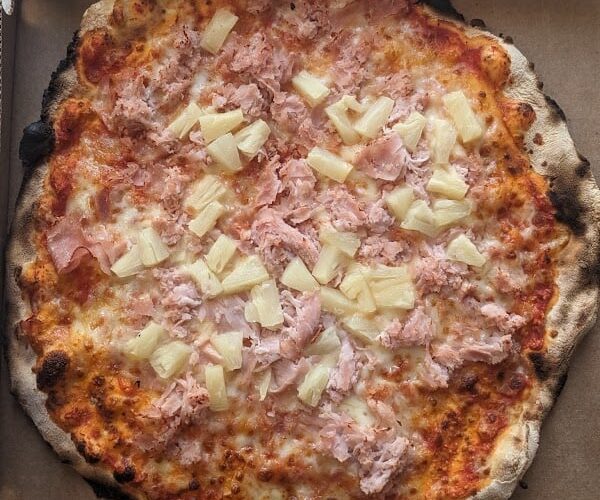 Restaurant La Pizza Chez Nino au feu de bois à Arlon, Belgique