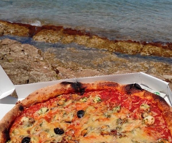 Restaurant La Pizza Des Roches Bleues – Le Pradet à Le Pradet, France