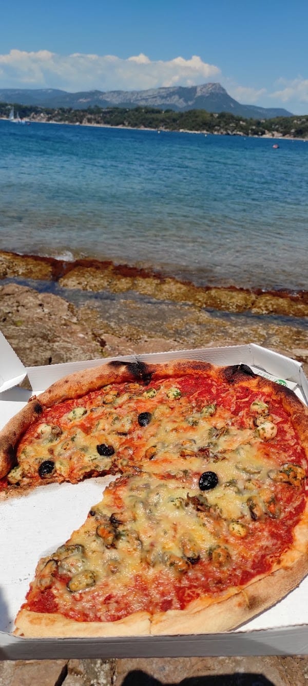 Restaurant La Pizza Des Roches Bleues – Le Pradet à Le Pradet, France