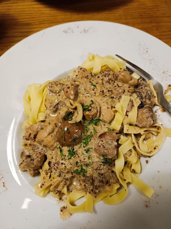 Restaurant La Plume Blanche à Tours, France