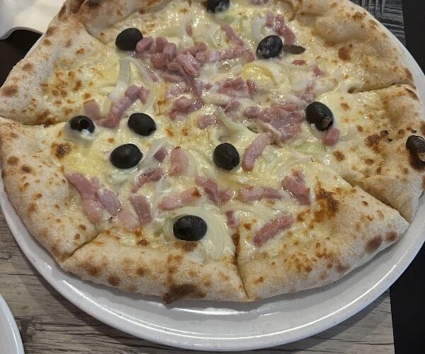 Restaurant La Sardegna à Cluses, France