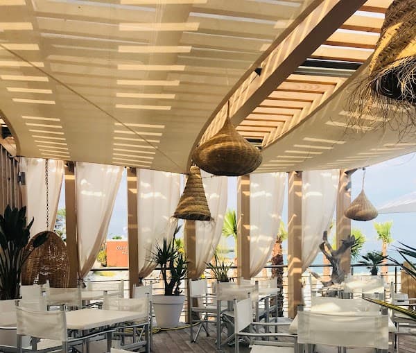 Restaurant La Spiaggia plage à Cagnes-sur-Mer, France