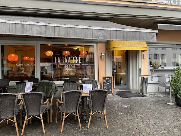 La Taverne café-restaurant à Monthey, Suisse
