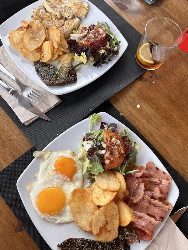 Restaurant La Tour d’Iravals El Pradet à Latour-de-Carol, France