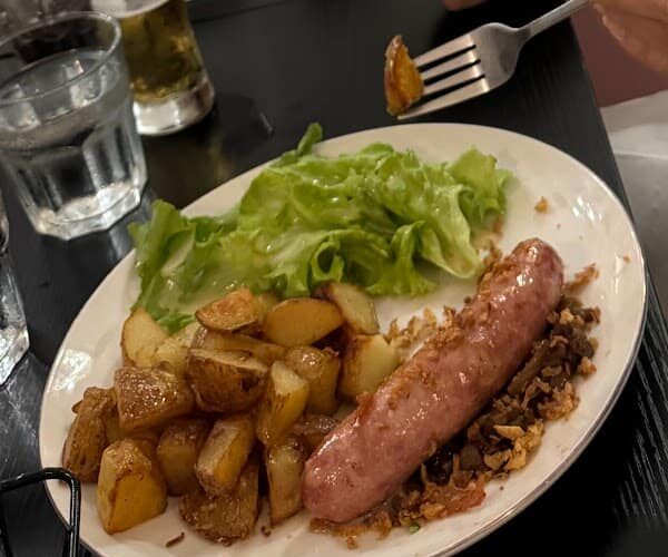 Restaurant La Tradition à Saint-Denis, France