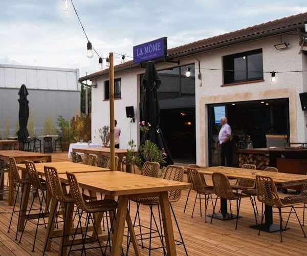 Restaurant La Ville En Rose Colomiers à Colomiers, France