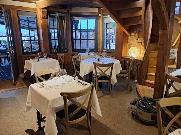 L’Absinthe Restaurant à Honfleur, France