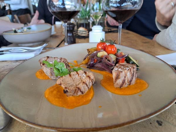 L’Absinthe Restaurant à Honfleur, France