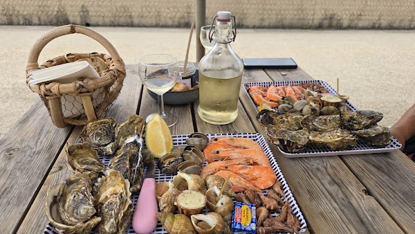 Restaurant L’Ambiance Cabane à Yves, France