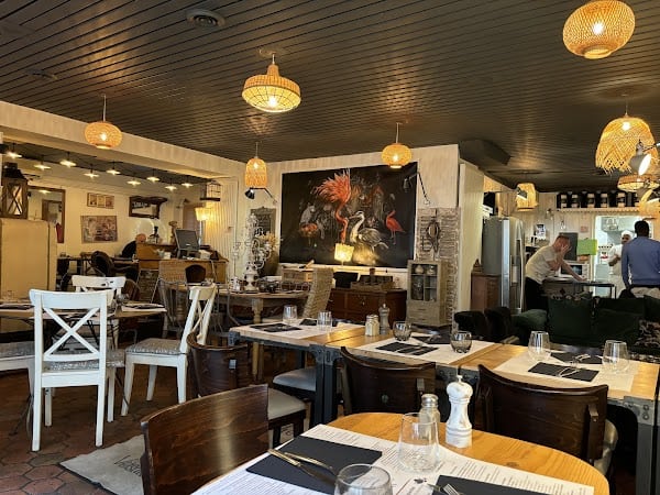 Restaurant L’Aparthé à Versailles, France